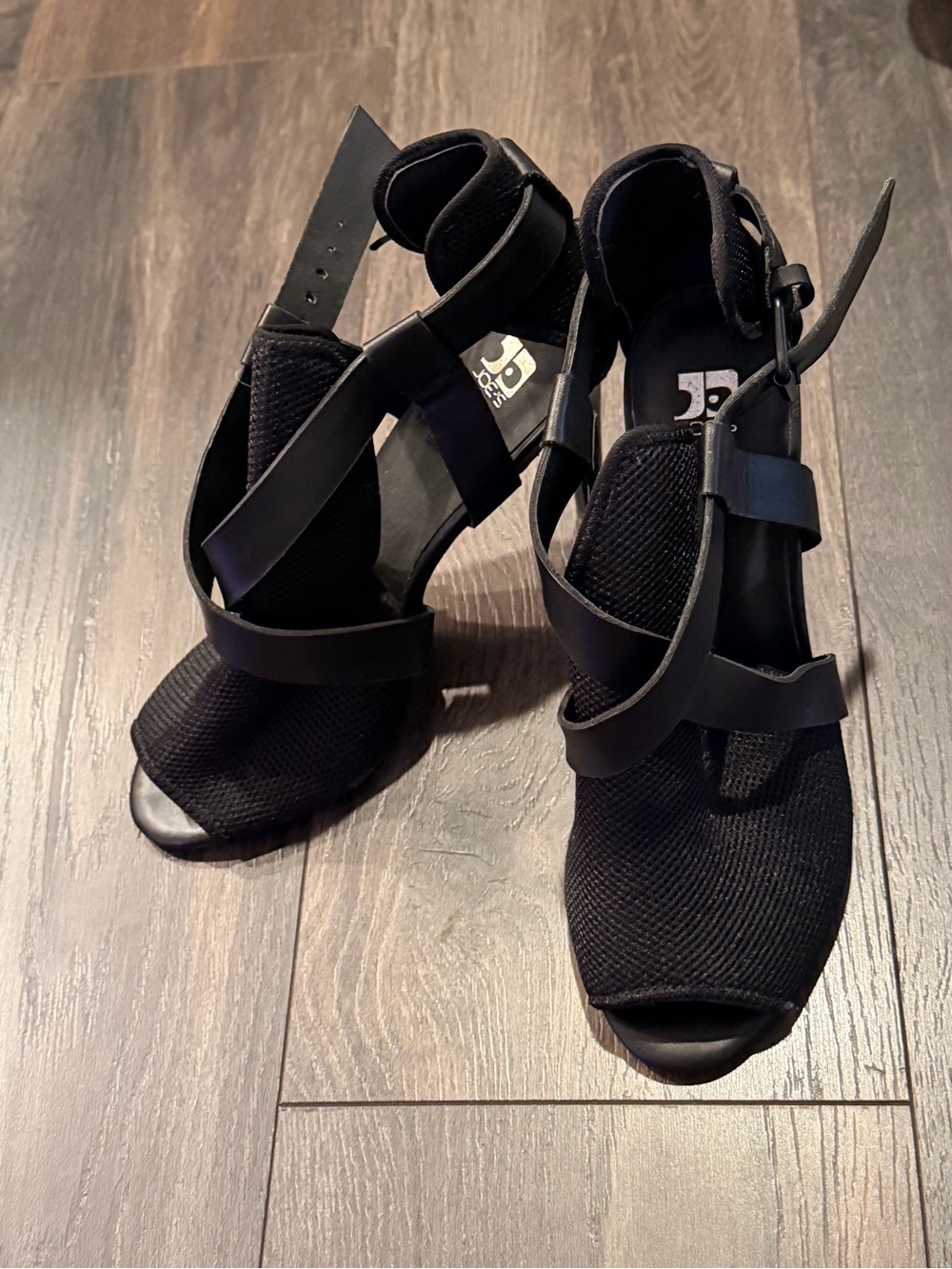 Black Women's Strappy Open-Toe Sandals